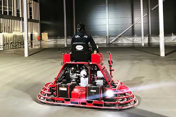 Handmaskiner och andra byggverktyg